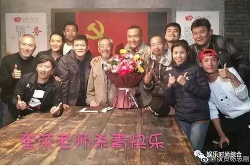 教父相亲娇妻要他垦荒种地,从豪门贵妇到垦荒种地的生活转变